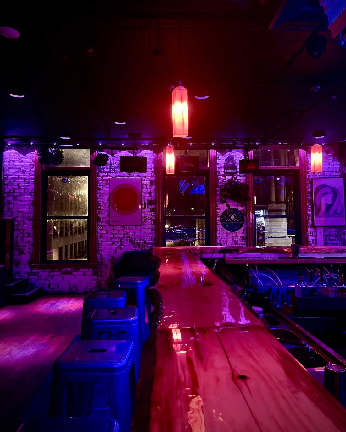 bar